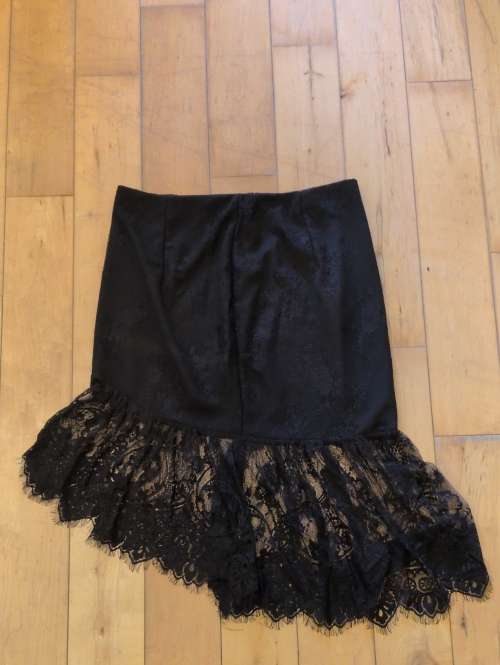 Shein Curve Asymmetrical Skirt Lace Bottom Black